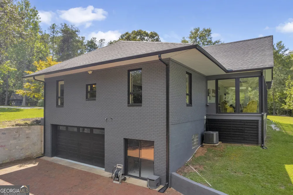83 Sugar Cane DR Hartwell, GA 30643