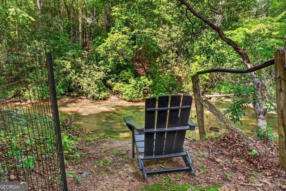 357 Hemlock TRL Blue Ridge, GA 30513
