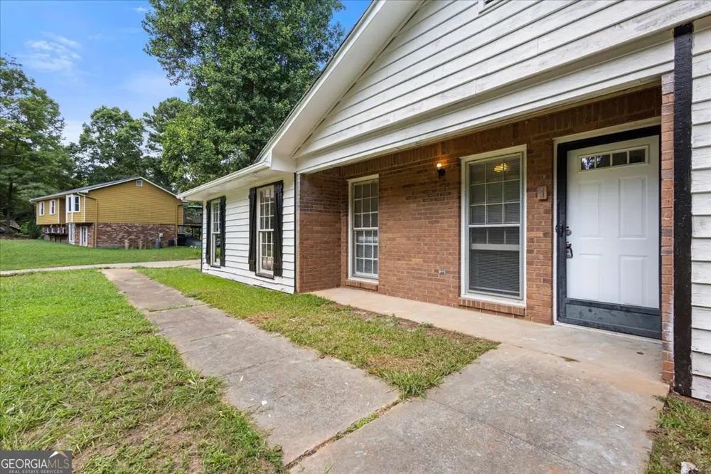 160 Derby Country DR Ellenwood, GA 30294