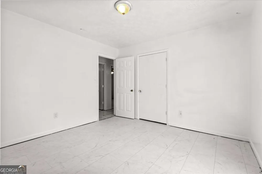 160 Derby Country DR Ellenwood, GA 30294