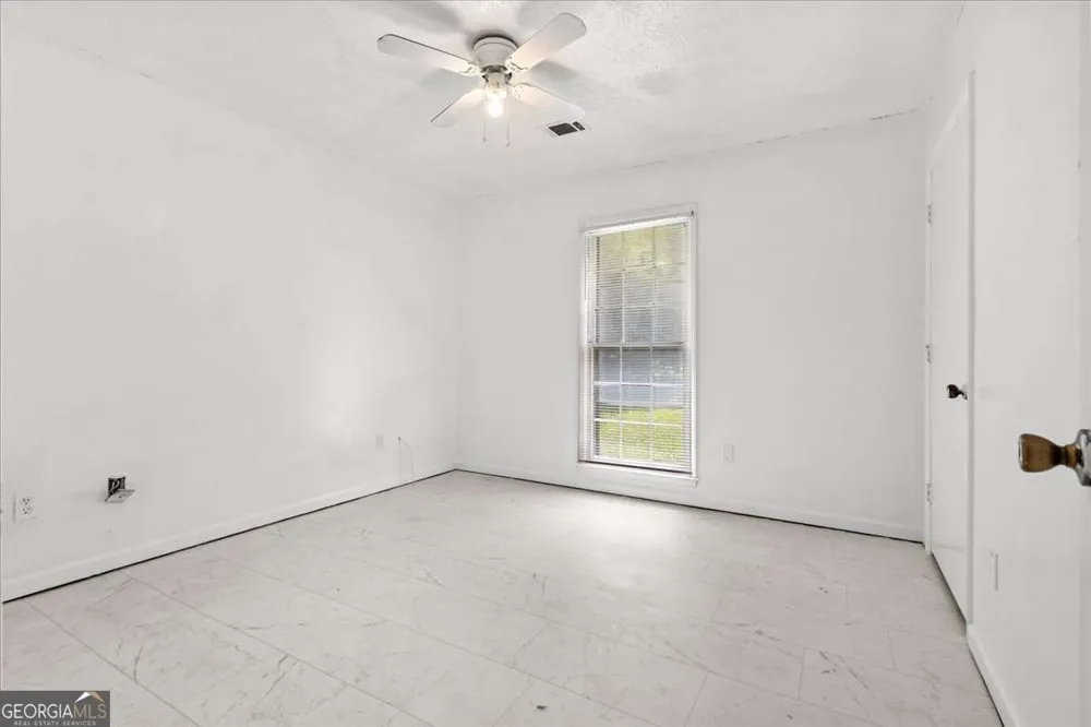 160 Derby Country DR Ellenwood, GA 30294