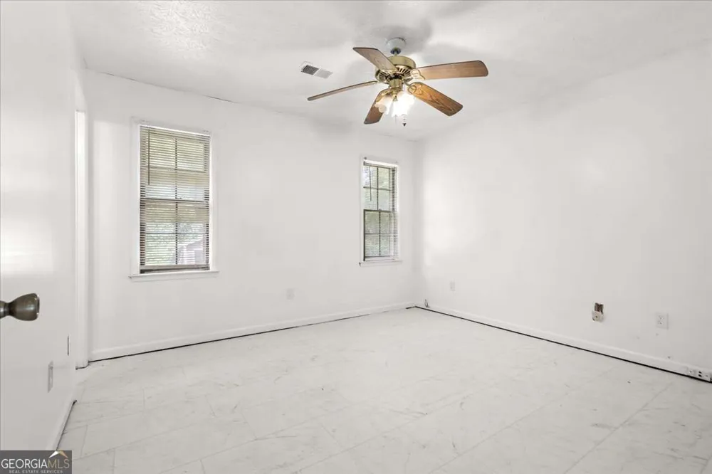 160 Derby Country DR Ellenwood, GA 30294