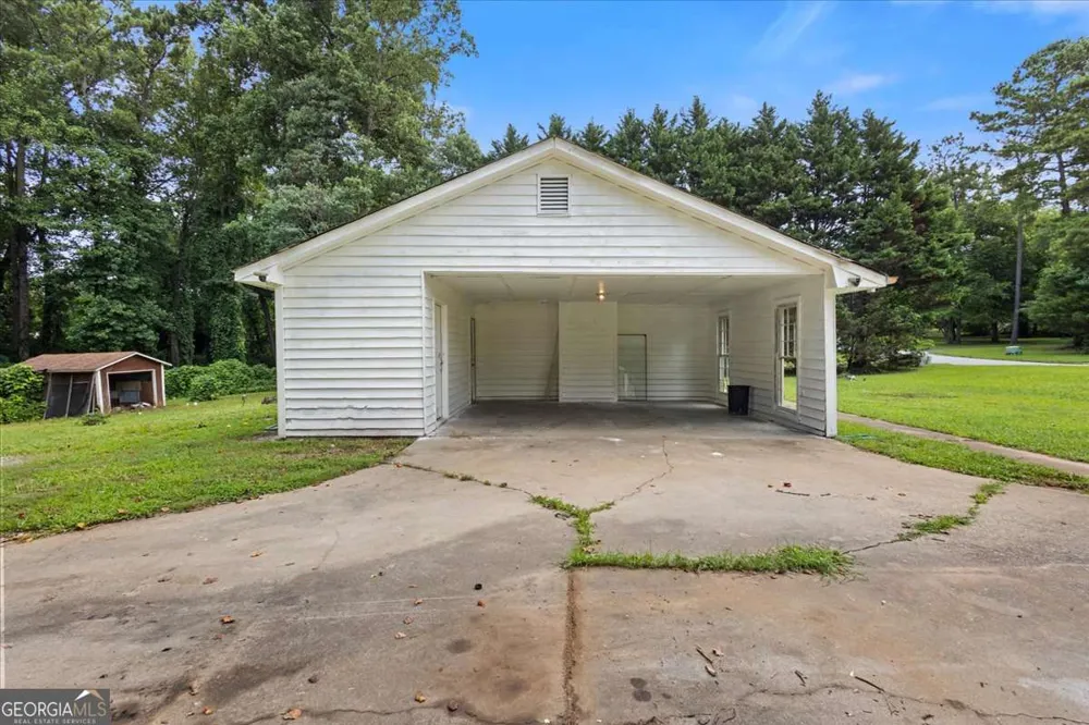 160 Derby Country DR Ellenwood, GA 30294