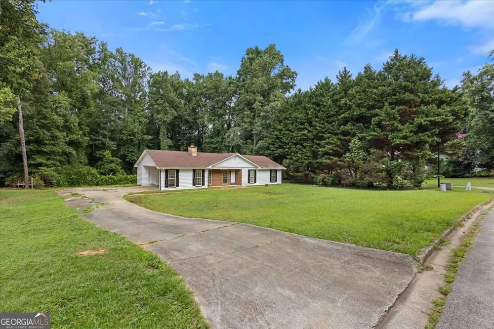 160 Derby Country DR Ellenwood, GA 30294