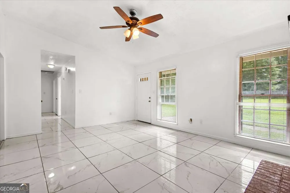 160 Derby Country DR Ellenwood, GA 30294