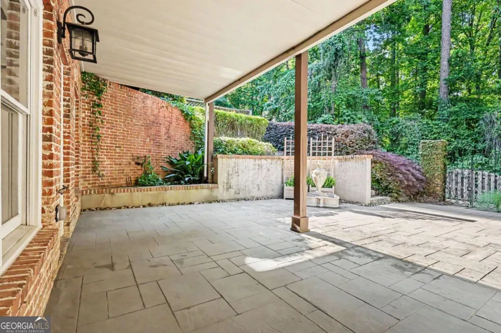 6070 Narcissa PL Johns Creek, GA 30097