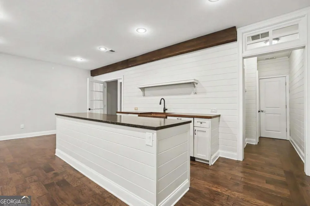 6070 Narcissa PL Johns Creek, GA 30097