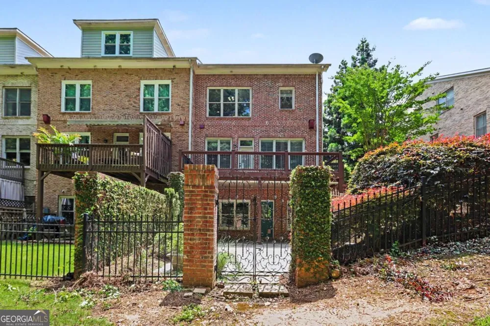 6070 Narcissa PL Johns Creek, GA 30097