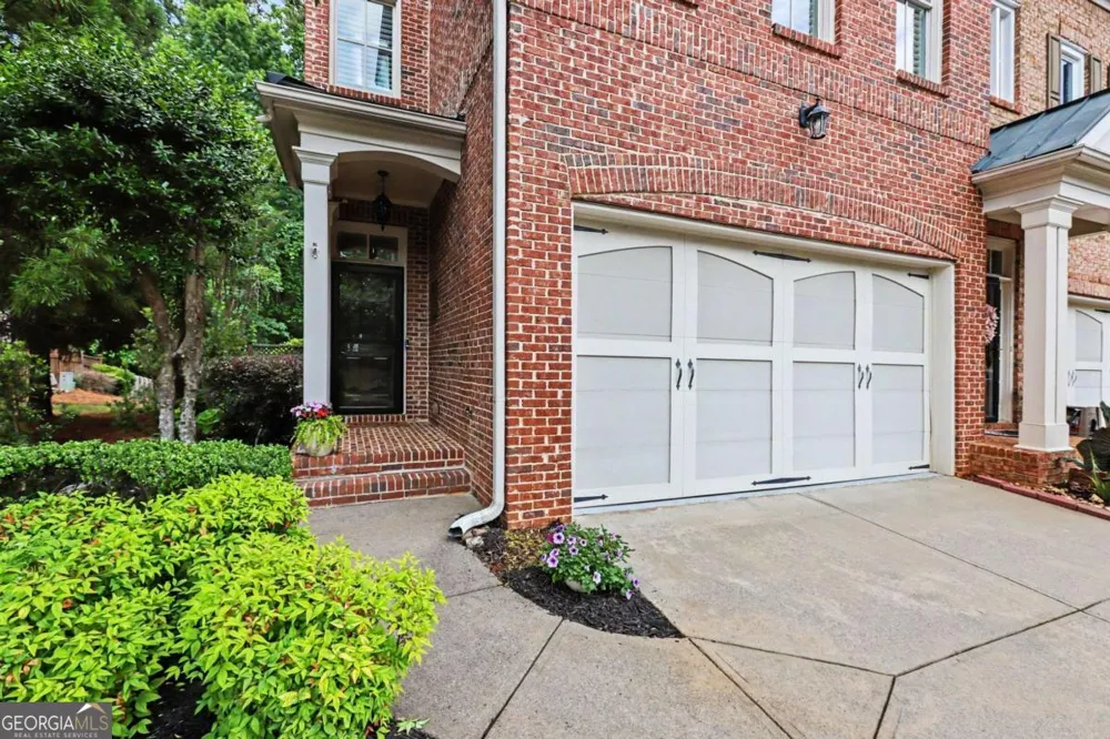 6070 Narcissa PL Johns Creek, GA 30097