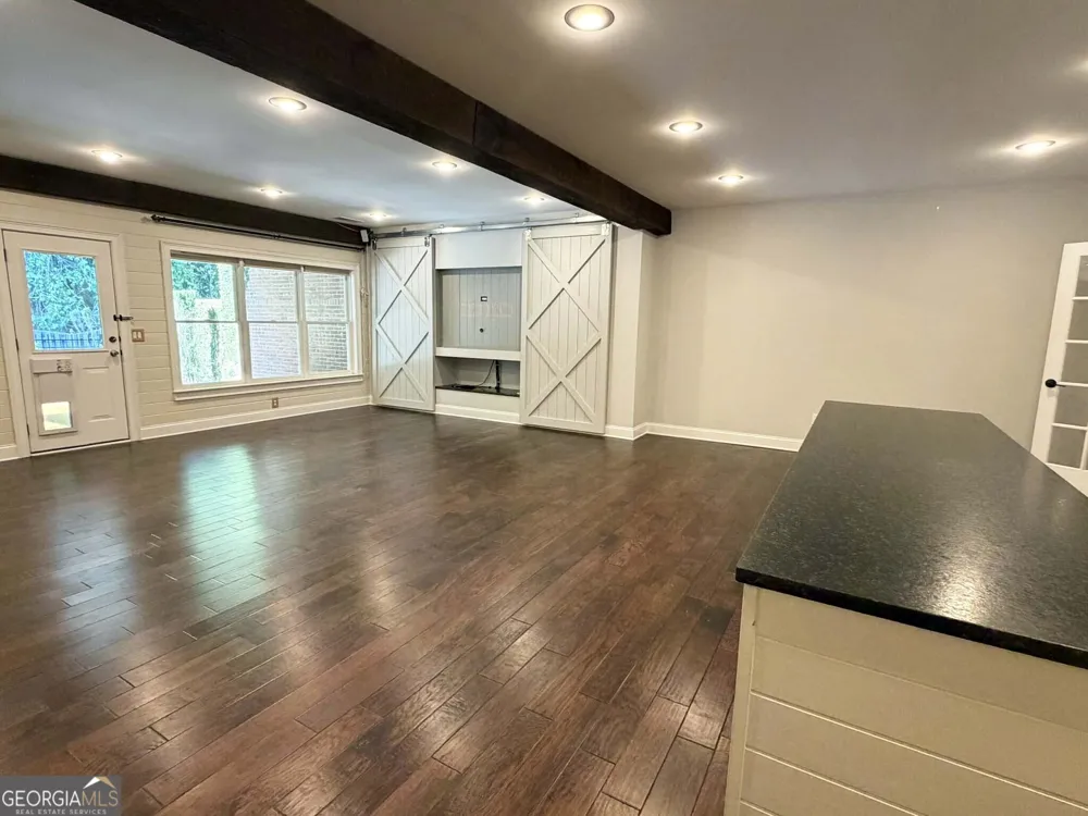 6070 Narcissa PL Johns Creek, GA 30097
