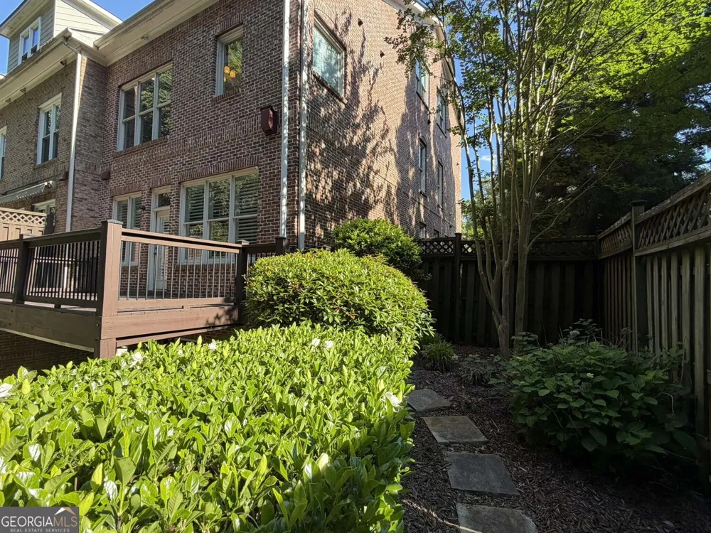 6070 Narcissa PL Johns Creek, GA 30097