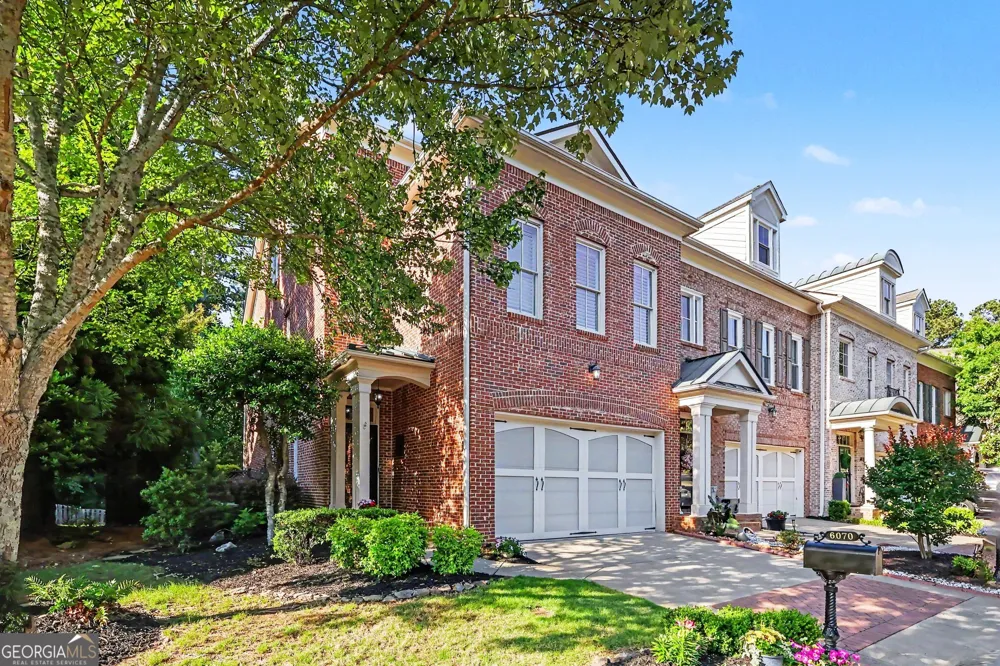 6070 Narcissa PL Johns Creek, GA 30097