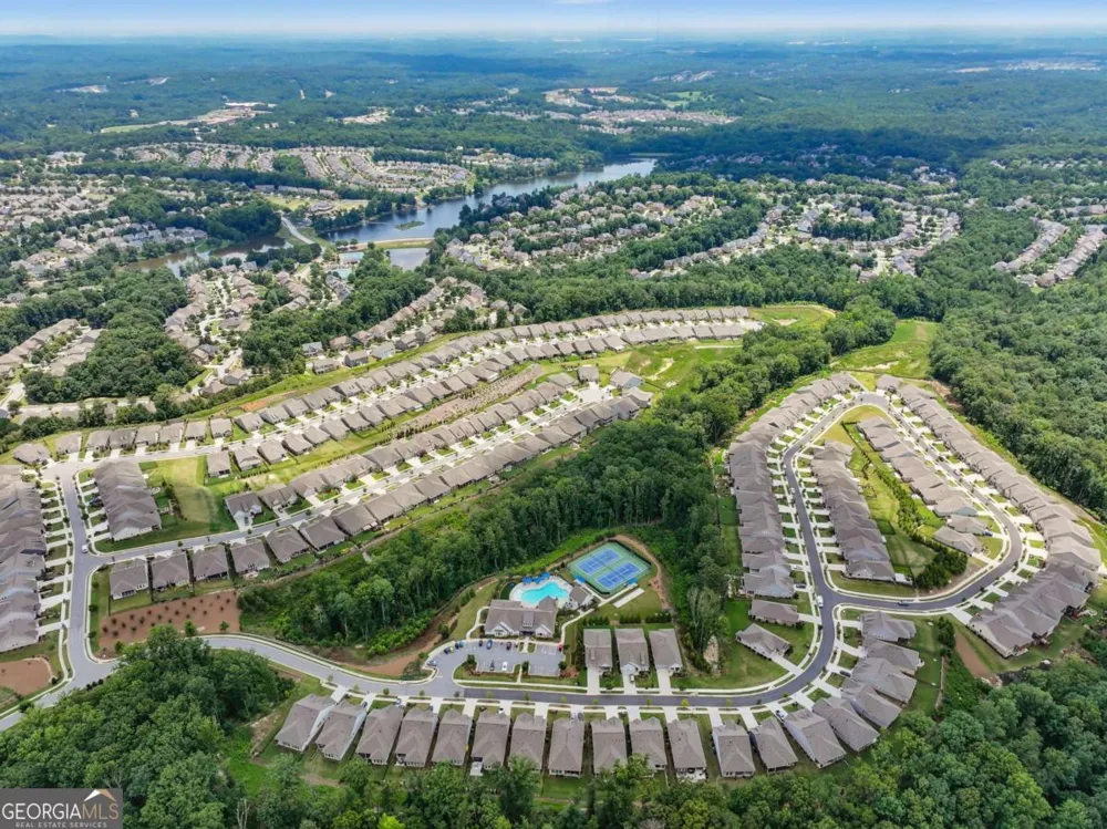 7013 River Rock DR Flowery Branch, GA 30542