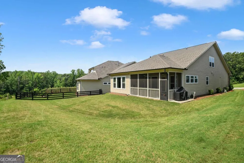 7013 River Rock DR Flowery Branch, GA 30542
