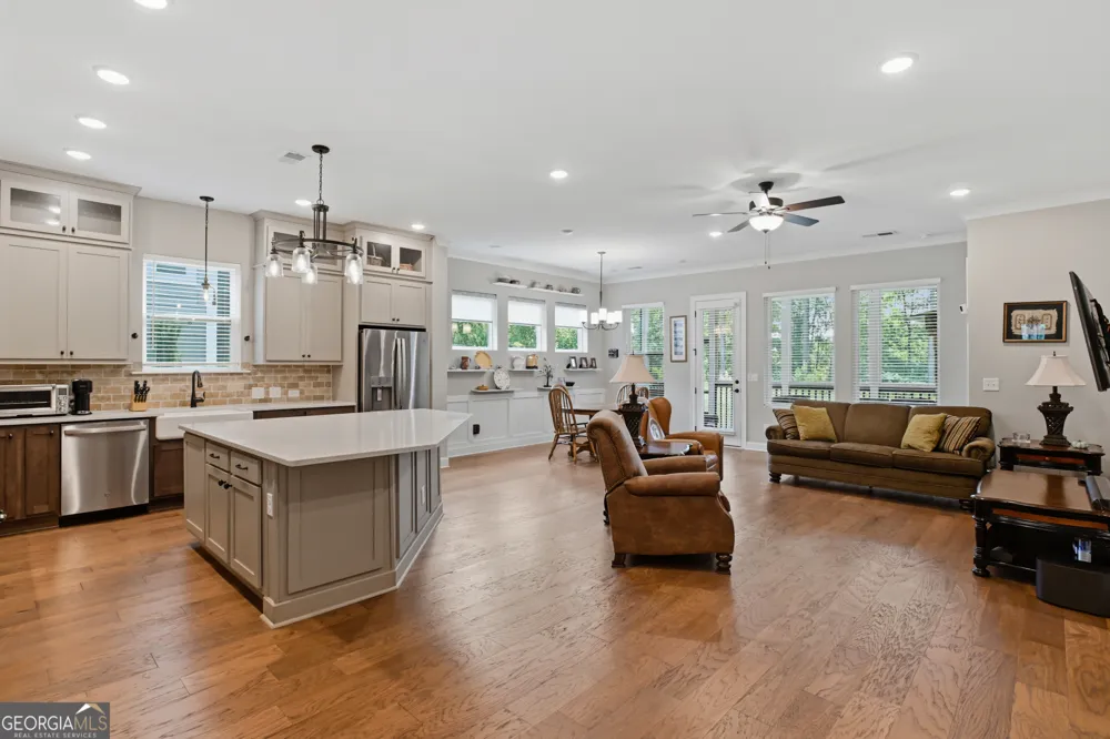 7013 River Rock DR Flowery Branch, GA 30542