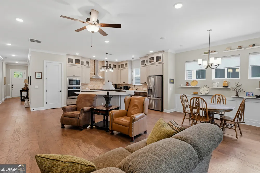 7013 River Rock DR Flowery Branch, GA 30542