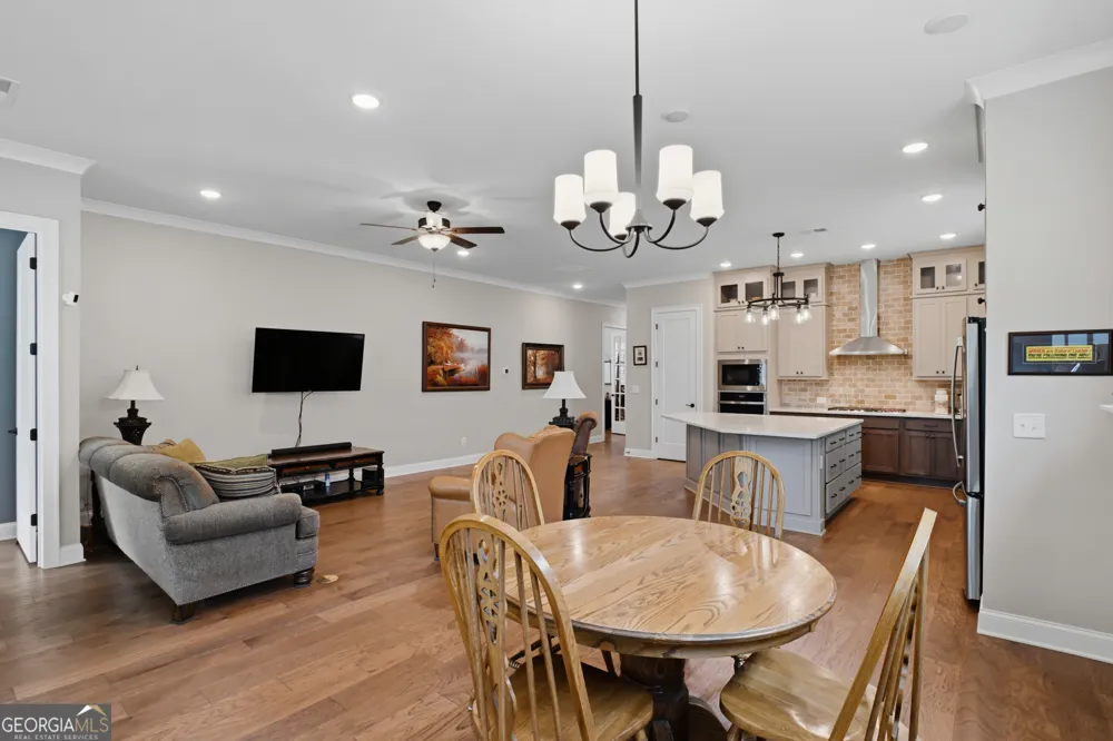 7013 River Rock DR Flowery Branch, GA 30542