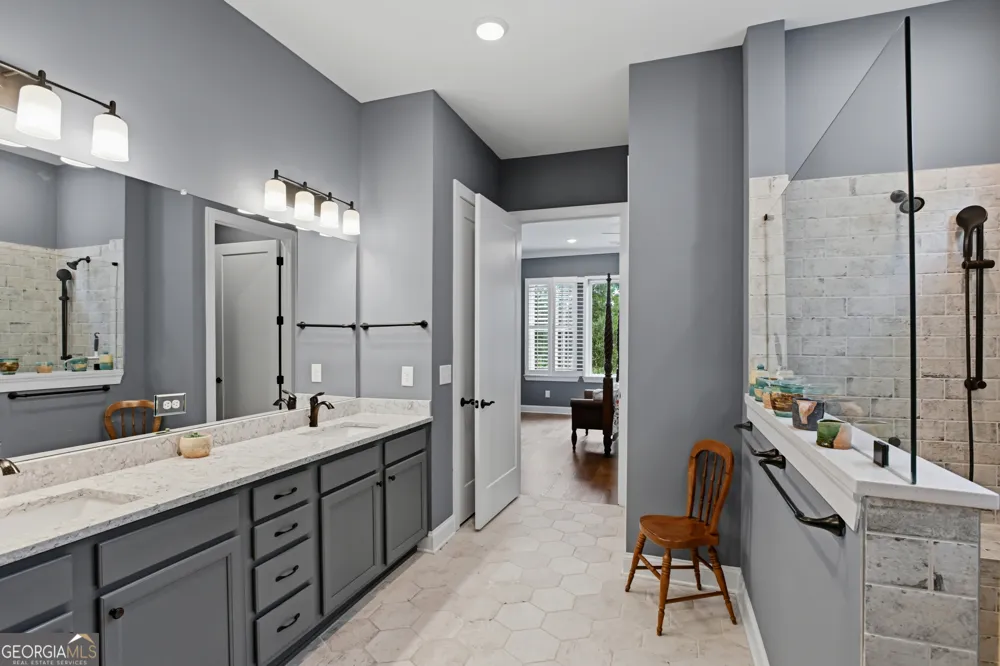 7013 River Rock DR Flowery Branch, GA 30542