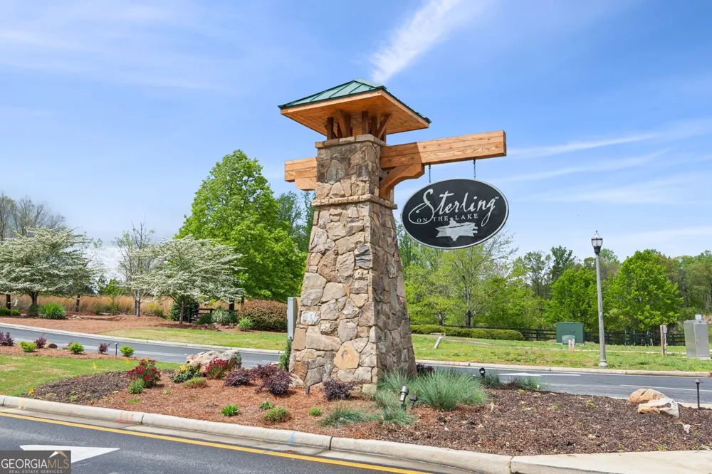 7013 River Rock DR Flowery Branch, GA 30542