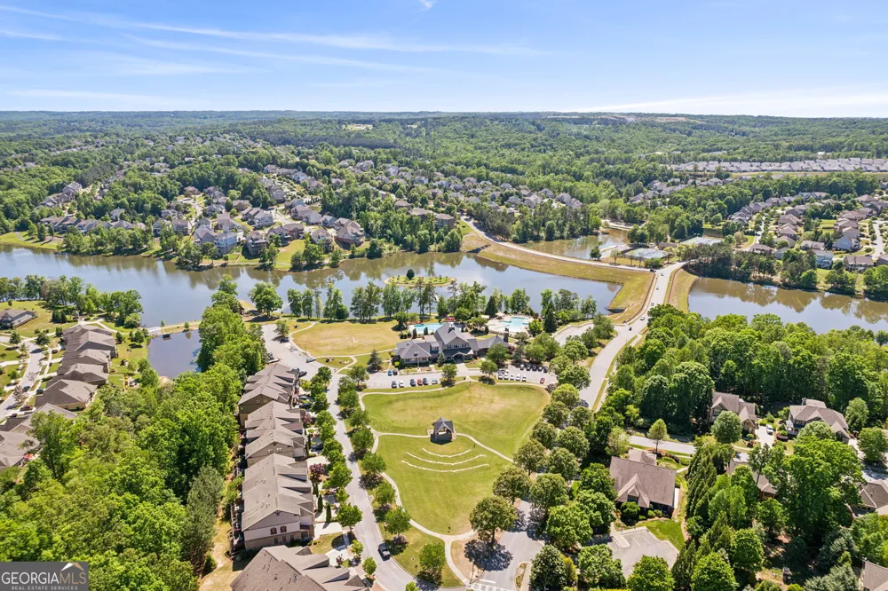 7013 River Rock DR Flowery Branch, GA 30542