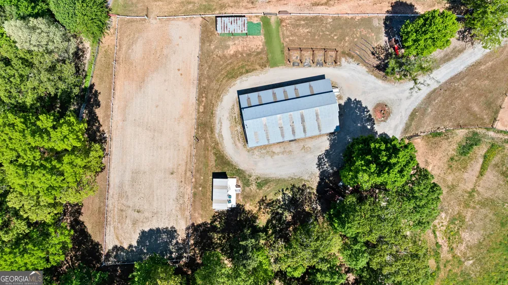 183 Merrell RD Carrollton, GA 30116