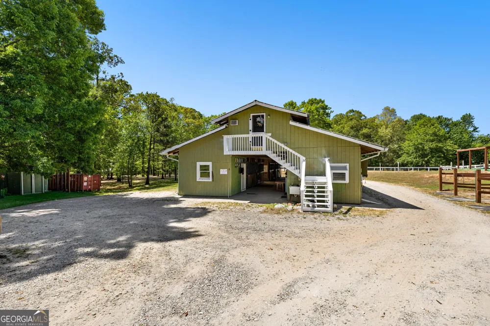 183 Merrell RD Carrollton, GA 30116