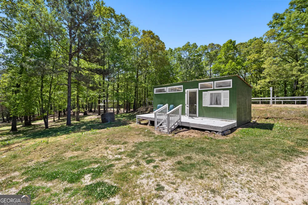 183 Merrell RD Carrollton, GA 30116