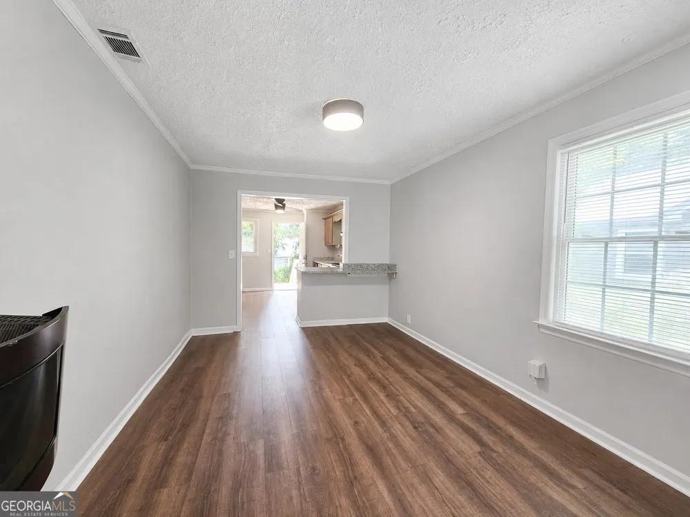 202 White ST Hogansville, GA 30230