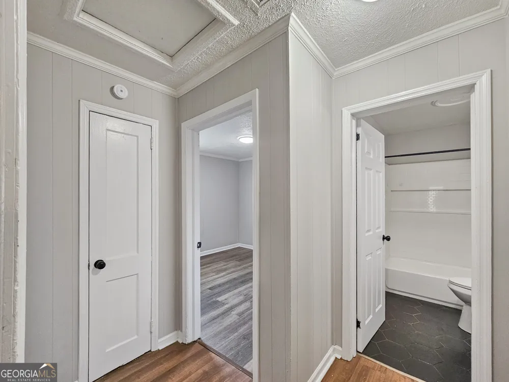 202 White ST Hogansville, GA 30230