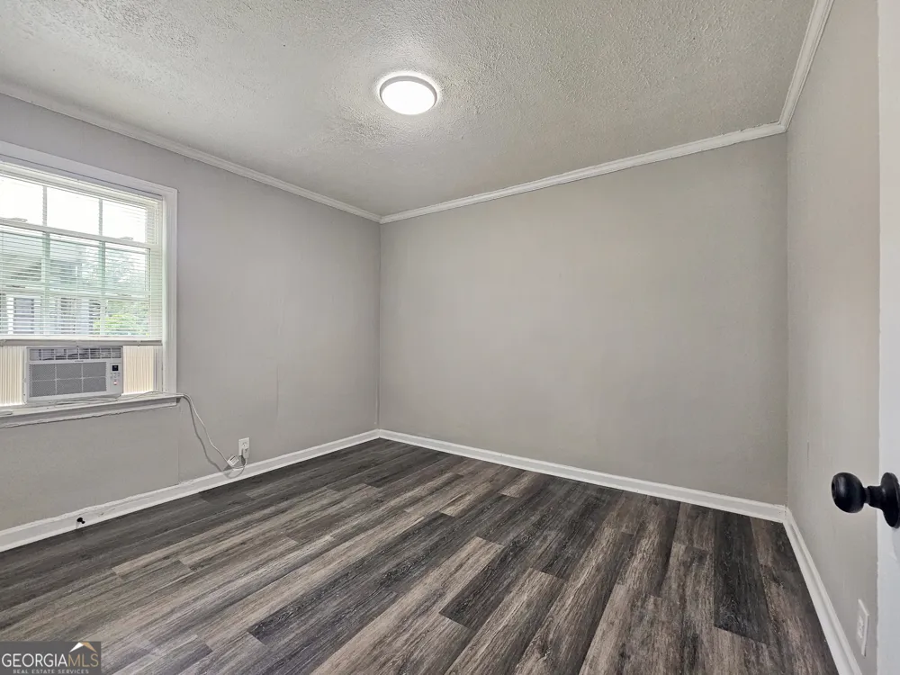 202 White ST Hogansville, GA 30230
