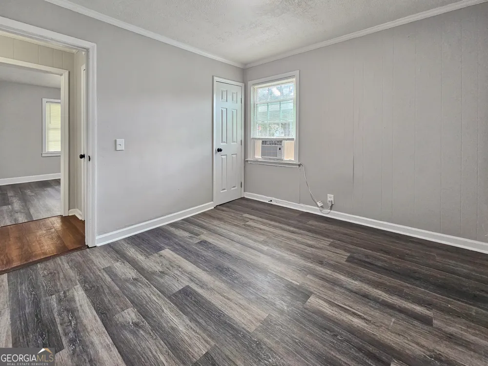 202 White ST Hogansville, GA 30230