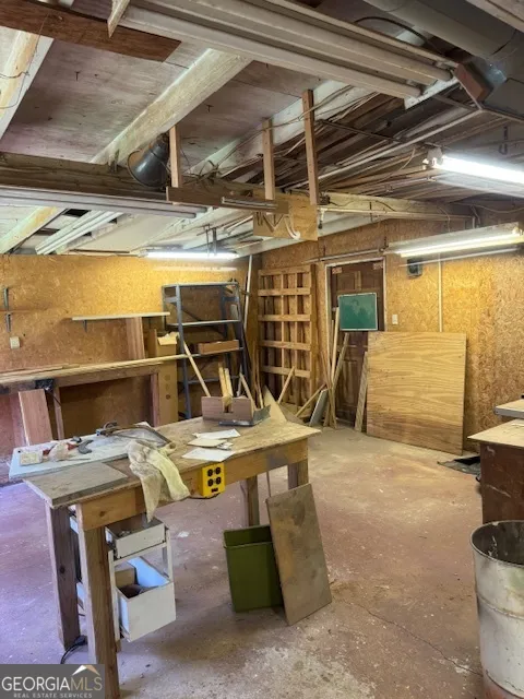 313 W Church ST Fort Valley, GA 31030