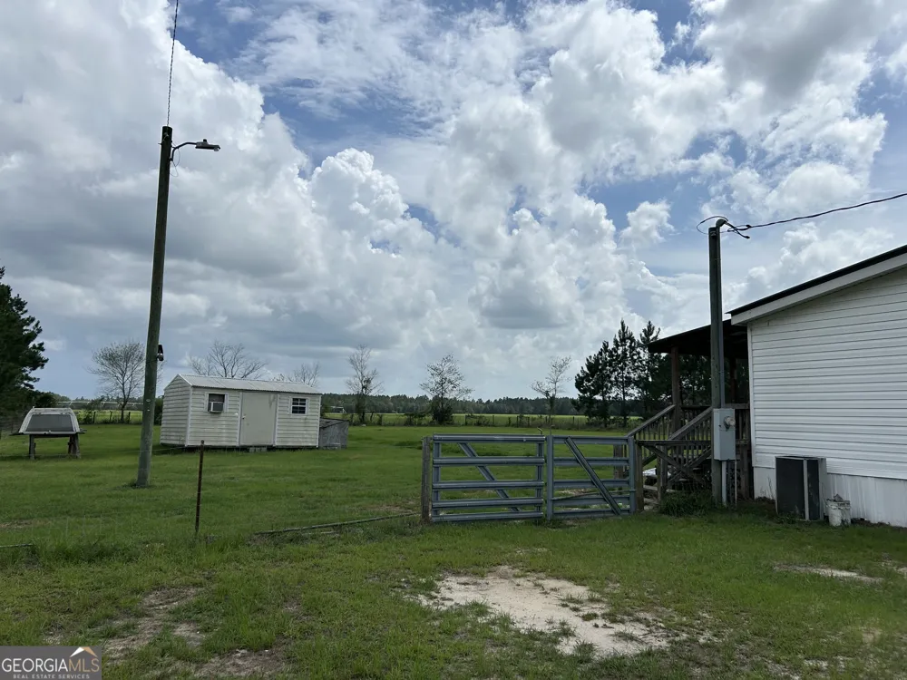 205 Bay ST Collins, GA 30421