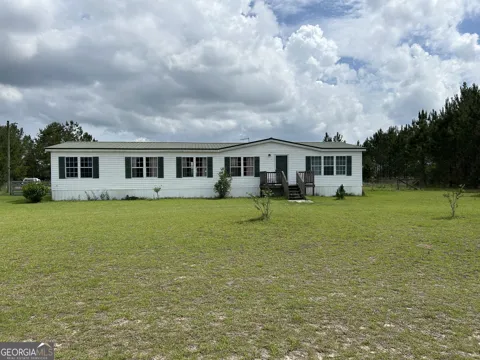 205 Bay ST