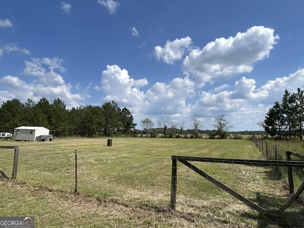 205 Bay ST Collins, GA 30421