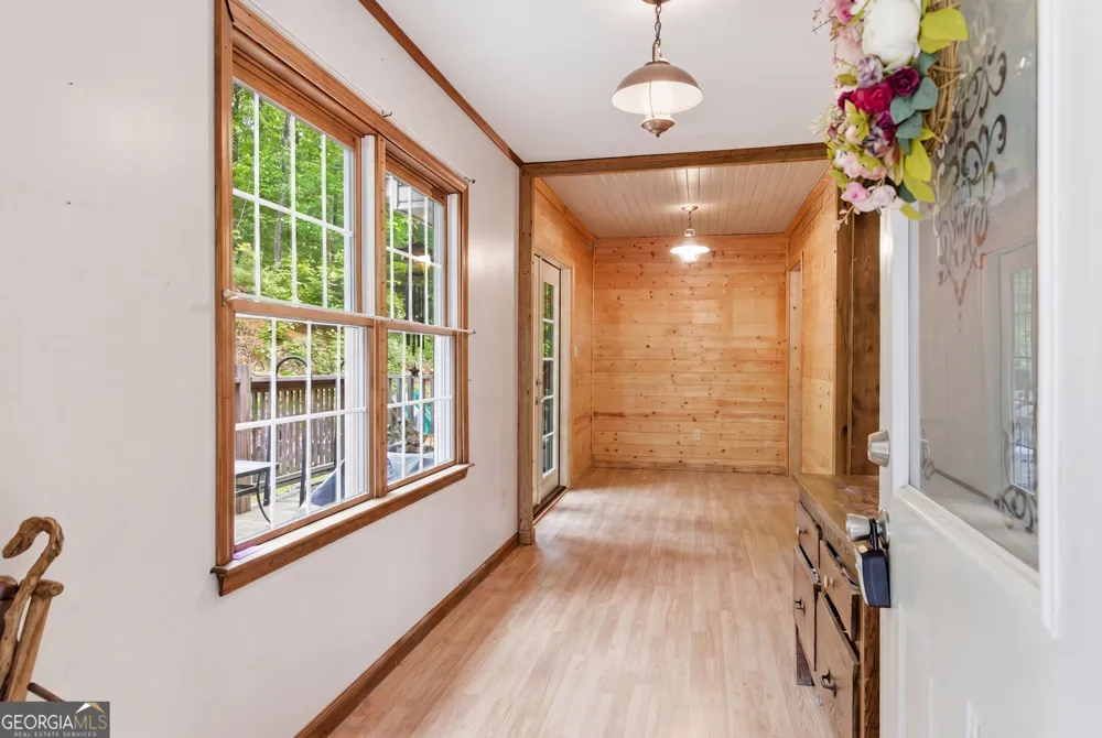 169 N Pinecrest RD Toccoa, GA 30577