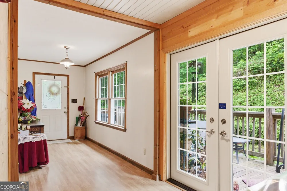169 N Pinecrest RD Toccoa, GA 30577