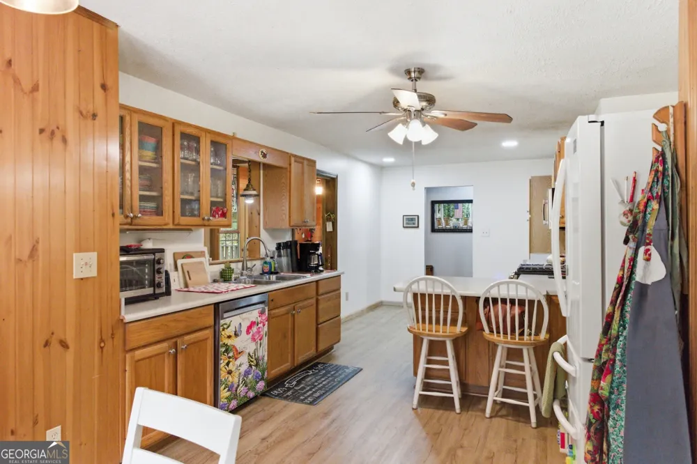 169 N Pinecrest RD Toccoa, GA 30577