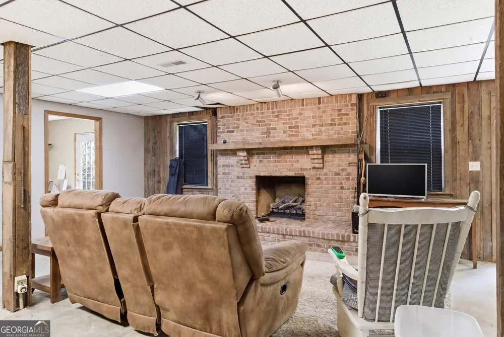 169 N Pinecrest RD Toccoa, GA 30577