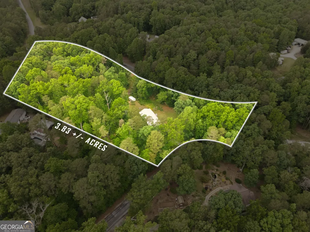 169 N Pinecrest RD Toccoa, GA 30577
