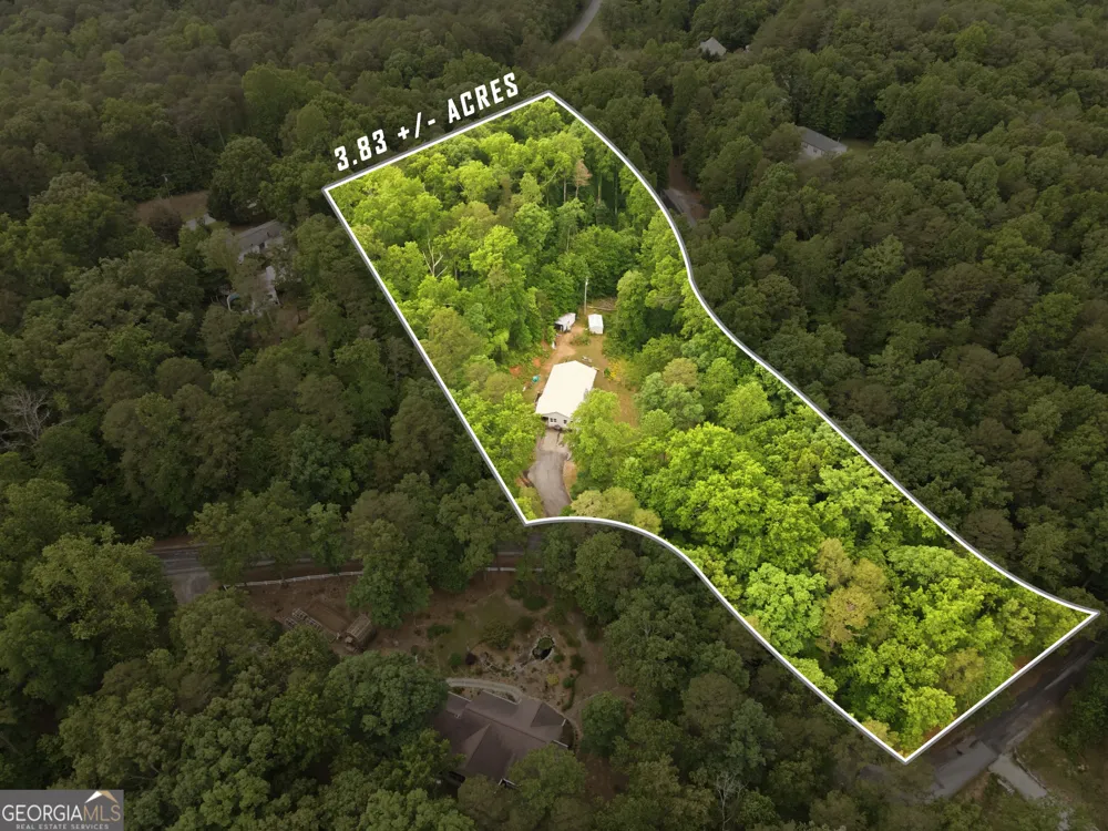 169 N Pinecrest RD Toccoa, GA 30577