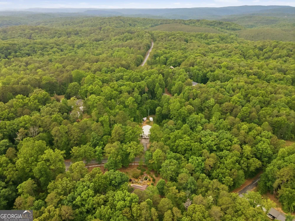 169 N Pinecrest RD Toccoa, GA 30577