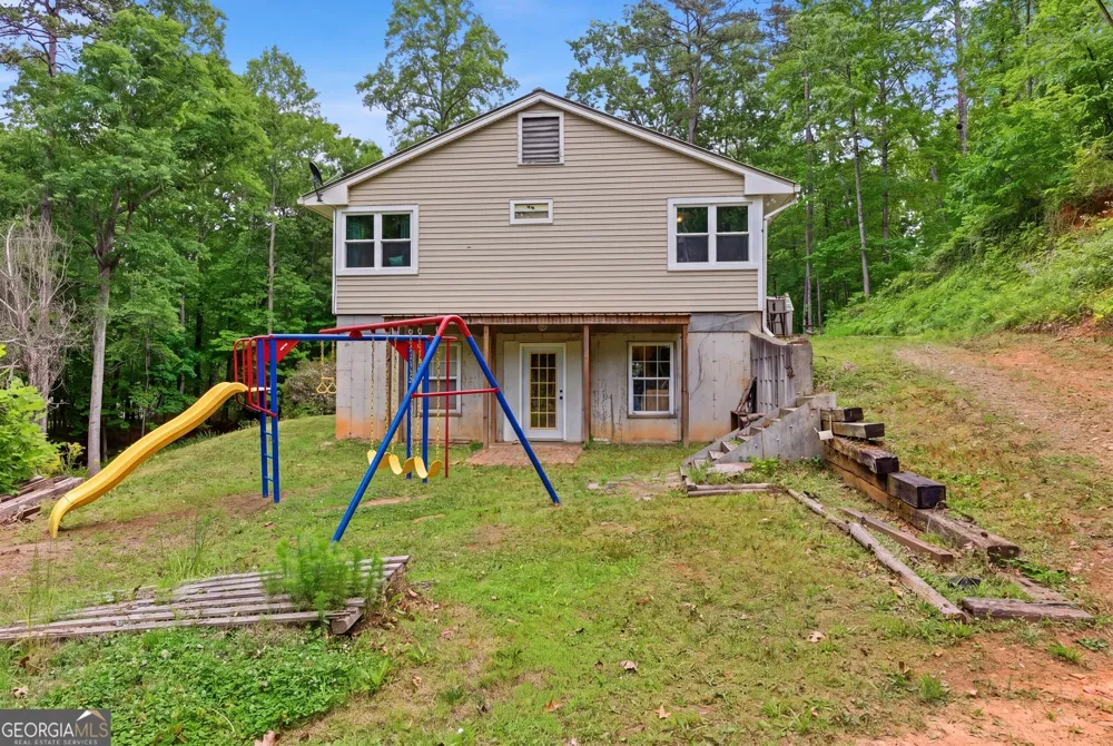 169 N Pinecrest RD Toccoa, GA 30577