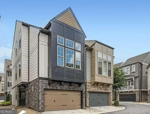 1058 KIRKLAND CIR