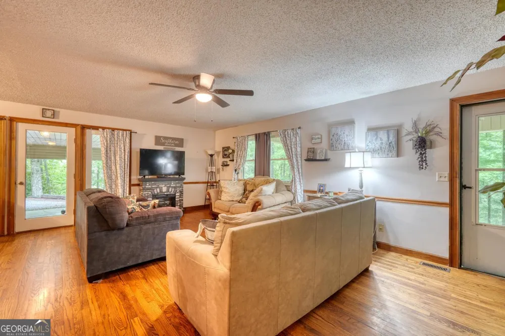 1568 Carlvin RD Hiawassee, GA 30546