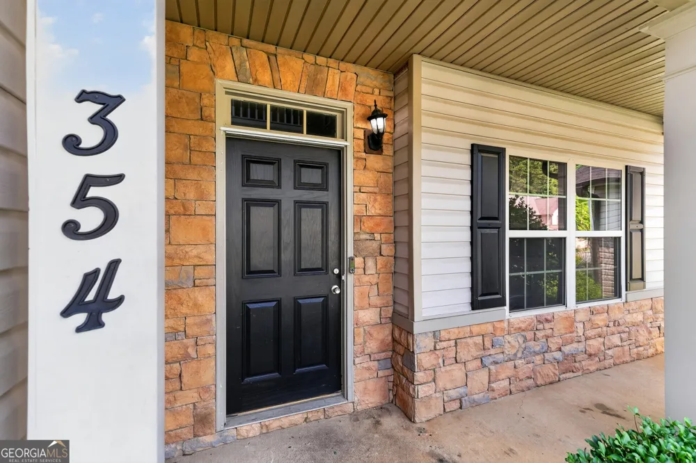 354 Shady GLN Dallas, GA 30132