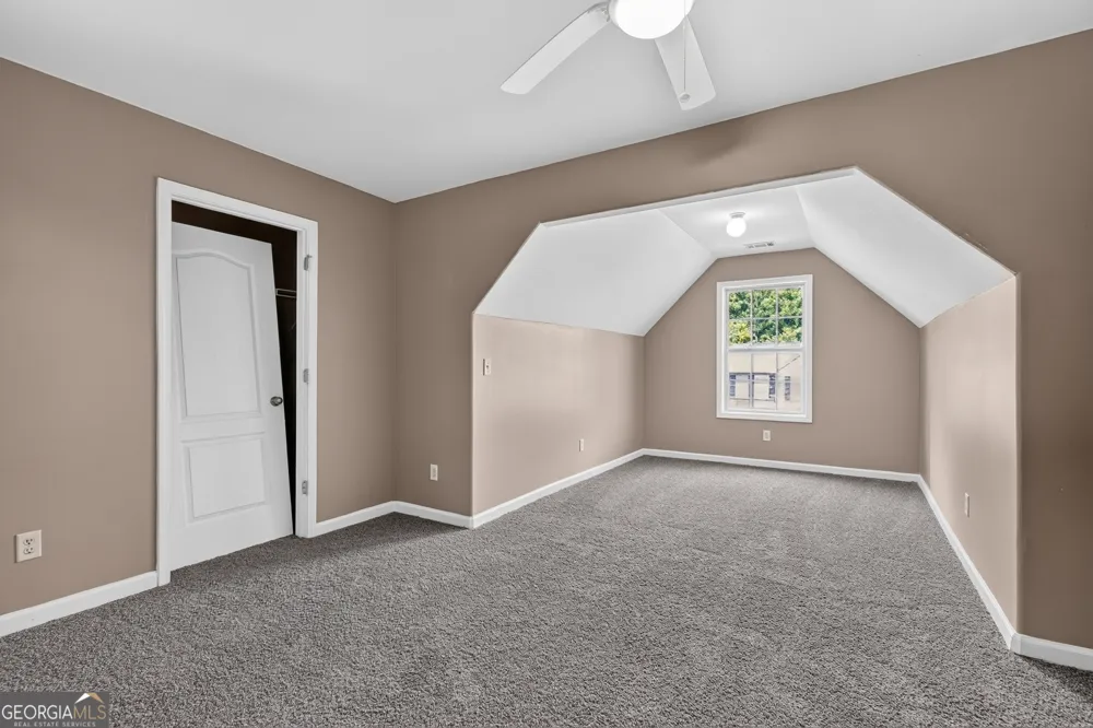 354 Shady GLN Dallas, GA 30132