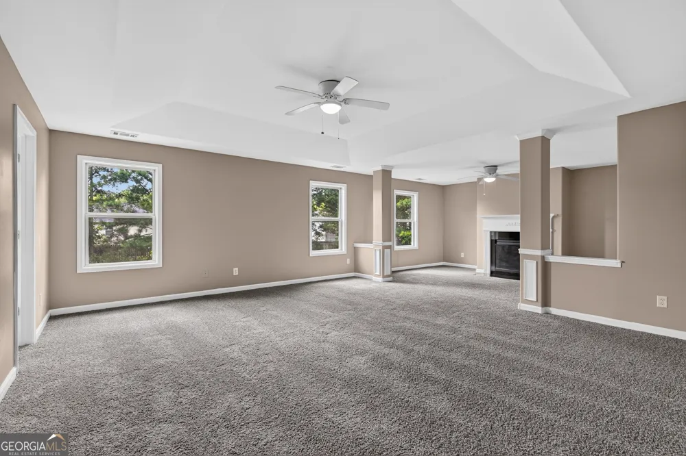 354 Shady GLN Dallas, GA 30132