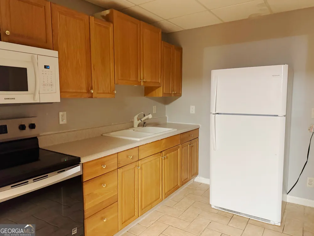 522 Morgan CT Hampton, GA 30228