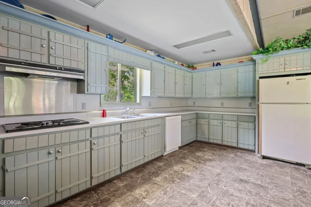 136 Panda PL Alma, GA 31510